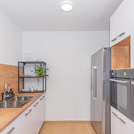 Gorgeous In 別荘 *