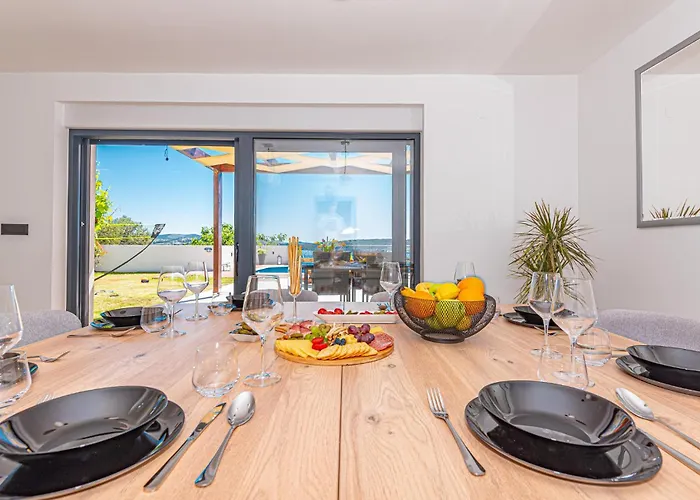 Gorgeous In Holiday home *