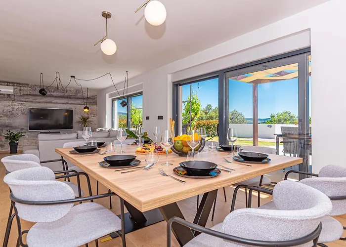 בית נופש Gorgeous In שיבניק